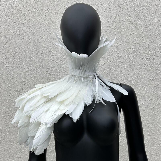 Amazon 11-color Gothic-style feather one-shoulder shawl stage fashion show costume ball Halloween costume accessory